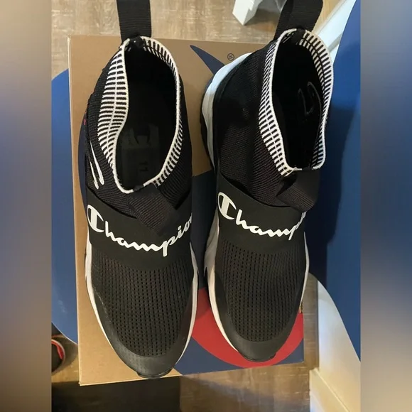 Champion Rally Pro Shoes - Picture 3 of 4